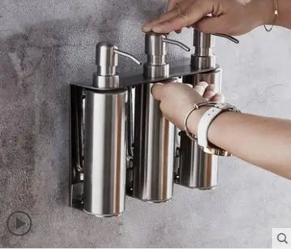 موزع صابون حائطي من ديكوربايتس™ مصنوع من الفولاذ المقاوم للصدأ باللون الأسود