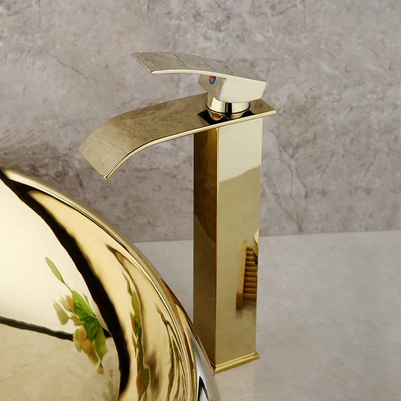 Conjunto de lavabo de cerámica dorada Decorbites™ y grifo de latón con desagüe de tapón