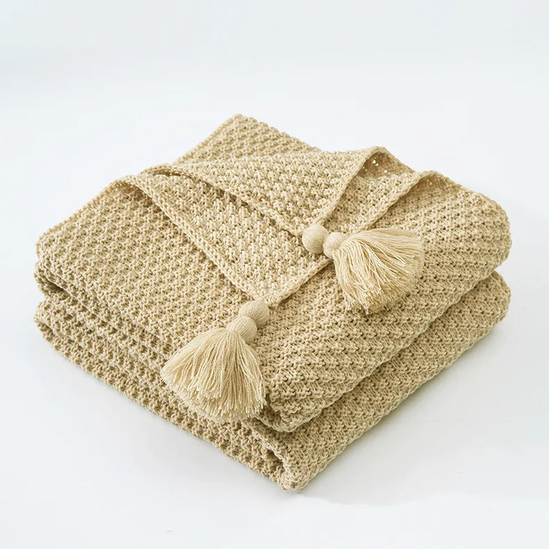 Woolen Ball Knit Blanket
