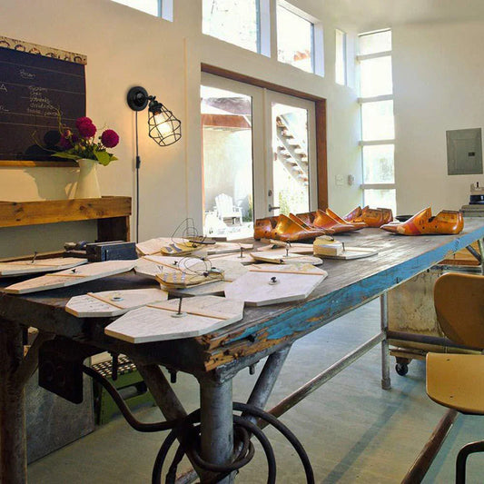 DecorBites™ Industrial Vintage LED Wall Light Sconce Iron Lampshade Cage Guard Loft Lighting