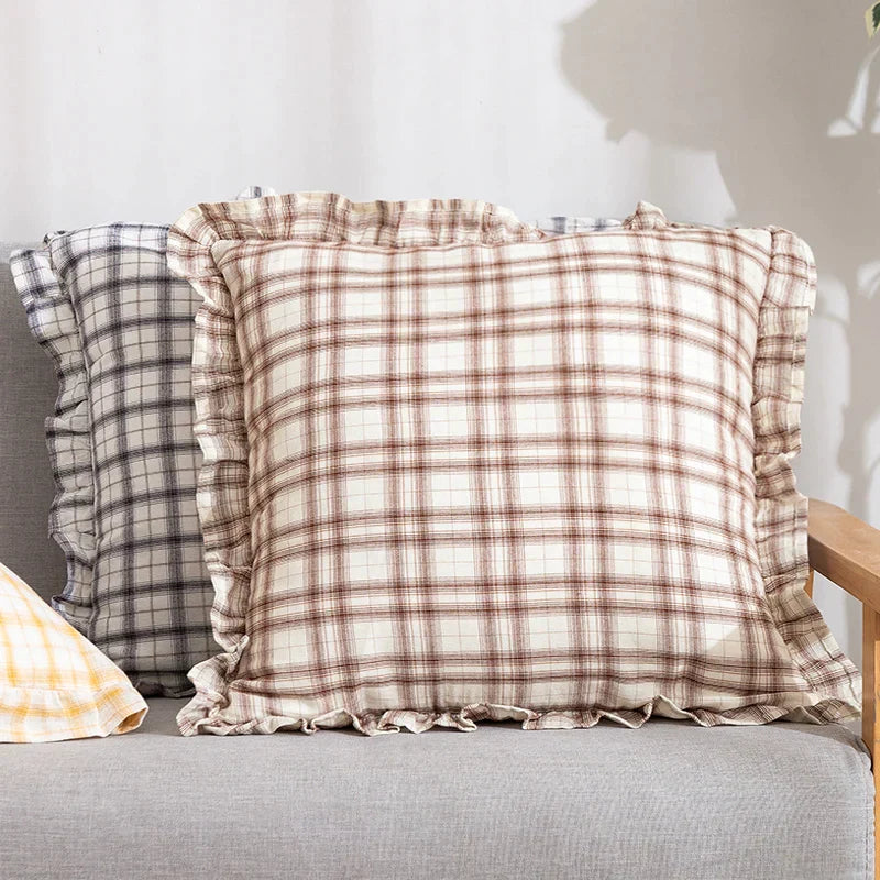 غطاء وسادة DecorBites™ قطني بلون القهوة الأسود والأصفر والأخضر مقاس 45×45 سم مع تنورة مهدبة لديكور المنزل