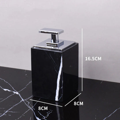 طقم حمام DecorBites™ من رخام ماركينا الأسود cue.opti