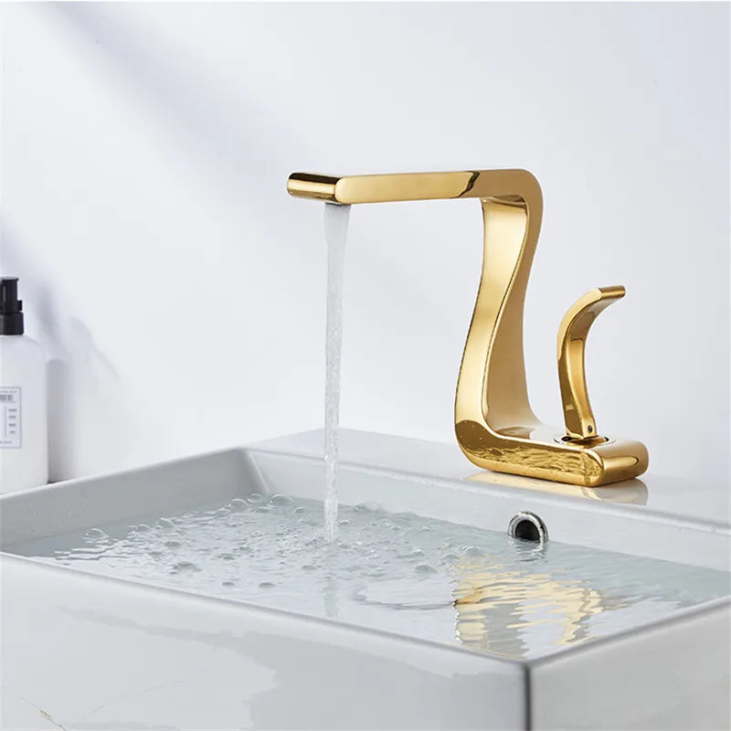 Grifo de Lavabo Decorbites™ Gold Basin: Grifo Mezclador de Baño Moderno en Latón para Agua Caliente/Fría