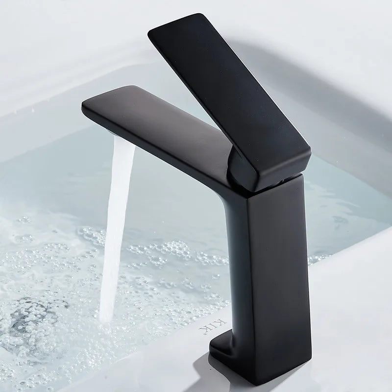 Grifo de Lavabo Gold Basin™ Decorbites: Grifo Mezclador Moderno para Lavabo de Baño, Control de Agua Caliente y Fría