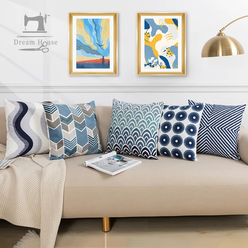 غطاء وسادة DecorBites™ مطرز بنقوش هندسية زهرية زرقاء مقاس 45×45 سم لمنزل مريح