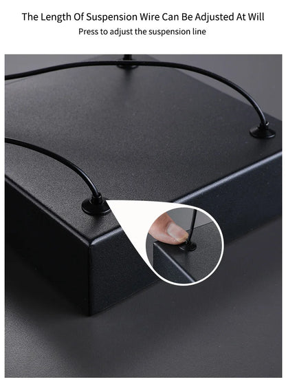 ثريا ديكوربايتس™ السوداء ذات الإضاءة LED بتصميم بسيط لغرفة المعيشة