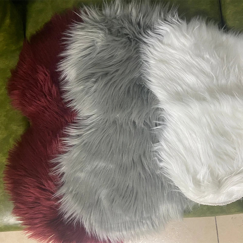 Heart Shaped Faux Fur Rug 30x40cm