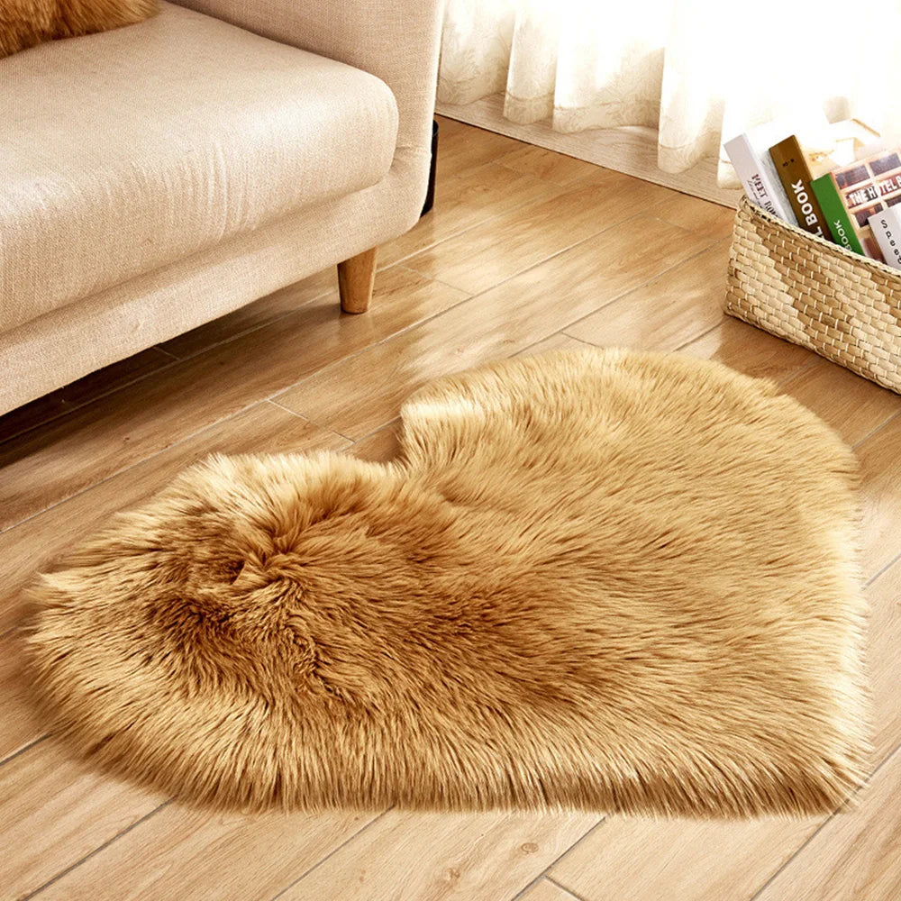 Heart Shaped Faux Fur Rug 30x40cm