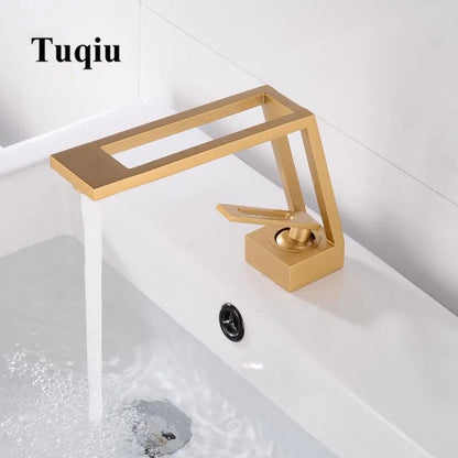 Grifo mezclador para lavabo DecorBites™ de latón negro con monomando para montaje en cubierta
