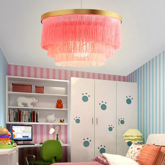 ثريا DecorBites™ ذات الطبقات من خيوط القطن على طراز آرت ديكو باللون الأسود الذهبي