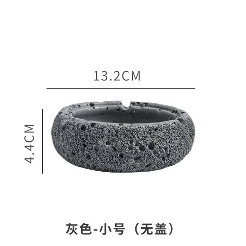 DecorBites™ Cement Astronaut Ashtray with Lid - High Temperature Resistant Cigar Ashtray