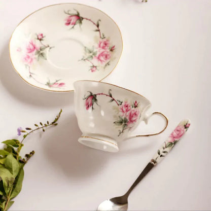Juego de taza de té DecorBites™ de porcelana fina con platillo y cuchara - Elegante vajilla para fiestas de té negro