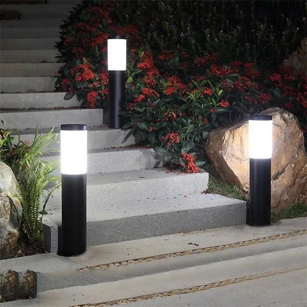 LISM Solar Garden Post Lamp