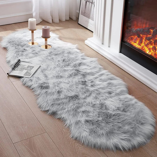 Luxurious Faux Sheepskin Bedroom Rug