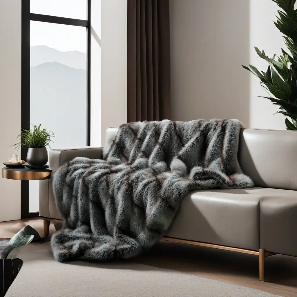 Luxury Faux Fur Throw Blanket