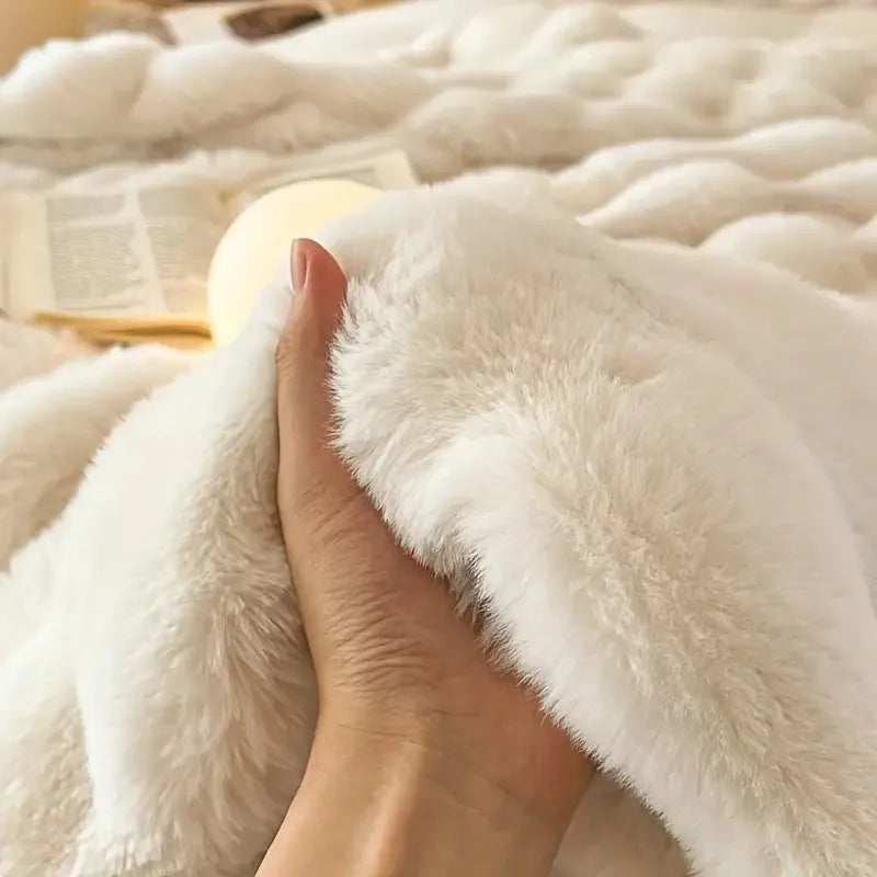 Luxury Faux Fur Throw Blanket