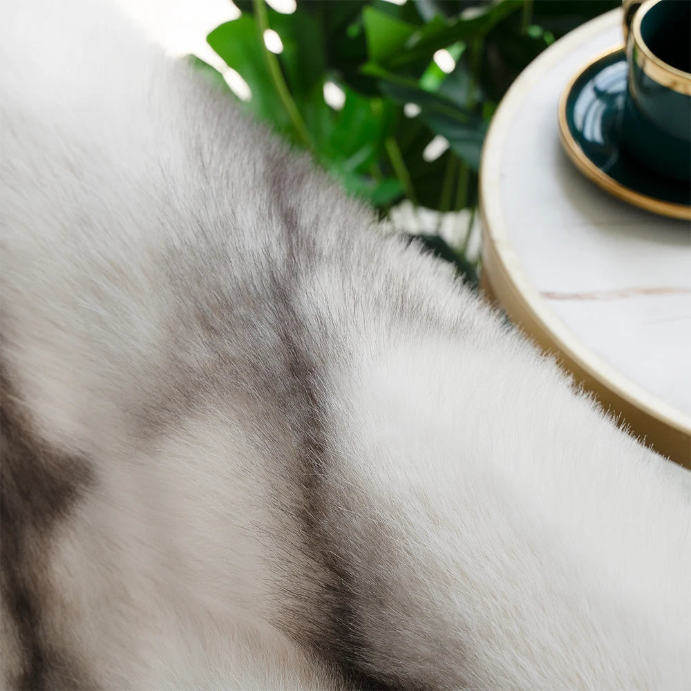 Luxury Faux Fur Throw Blanket