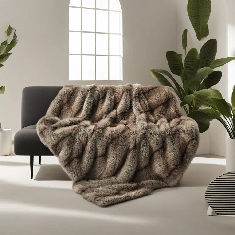 Luxury Faux Fur Throw Blanket