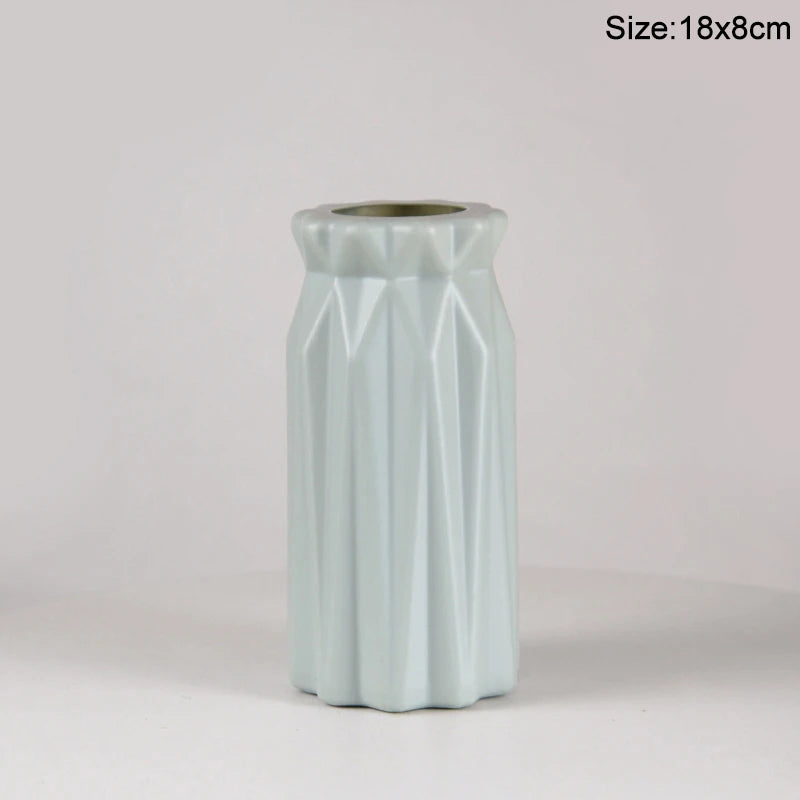 Modern Plastic Flower Vase - M