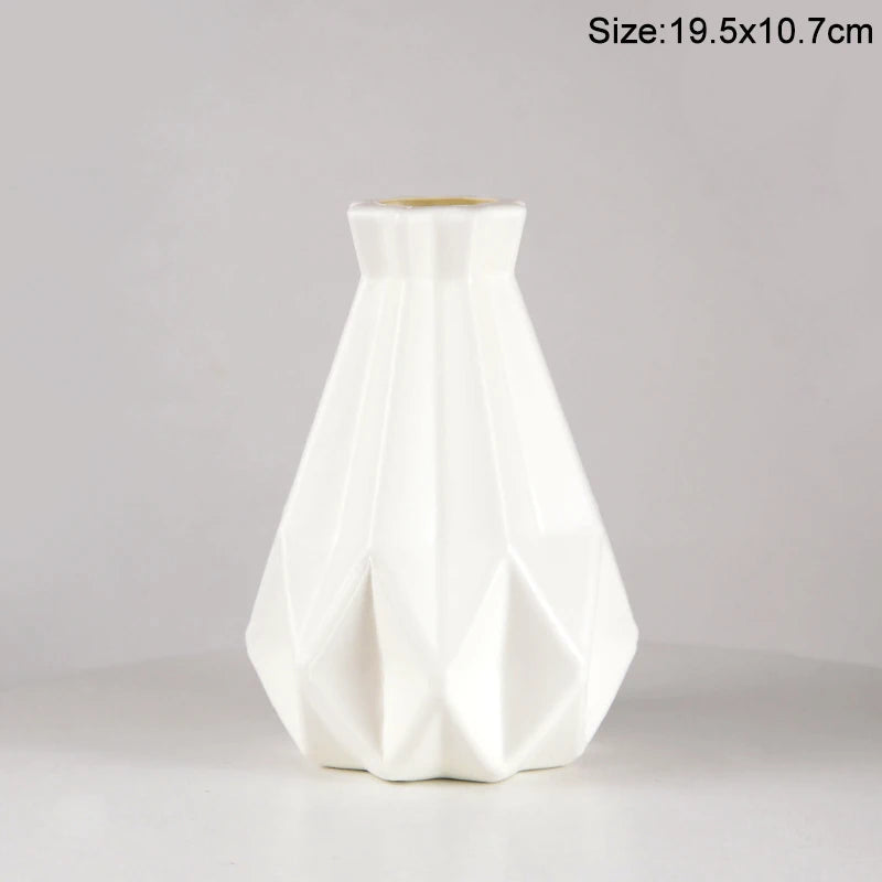 Modern Plastic Flower Vase - M