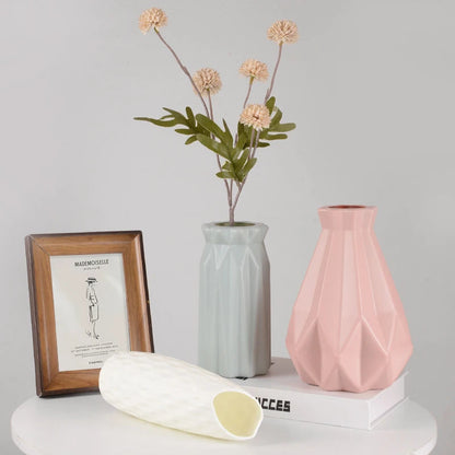 Modern Plastic Flower Vase - M