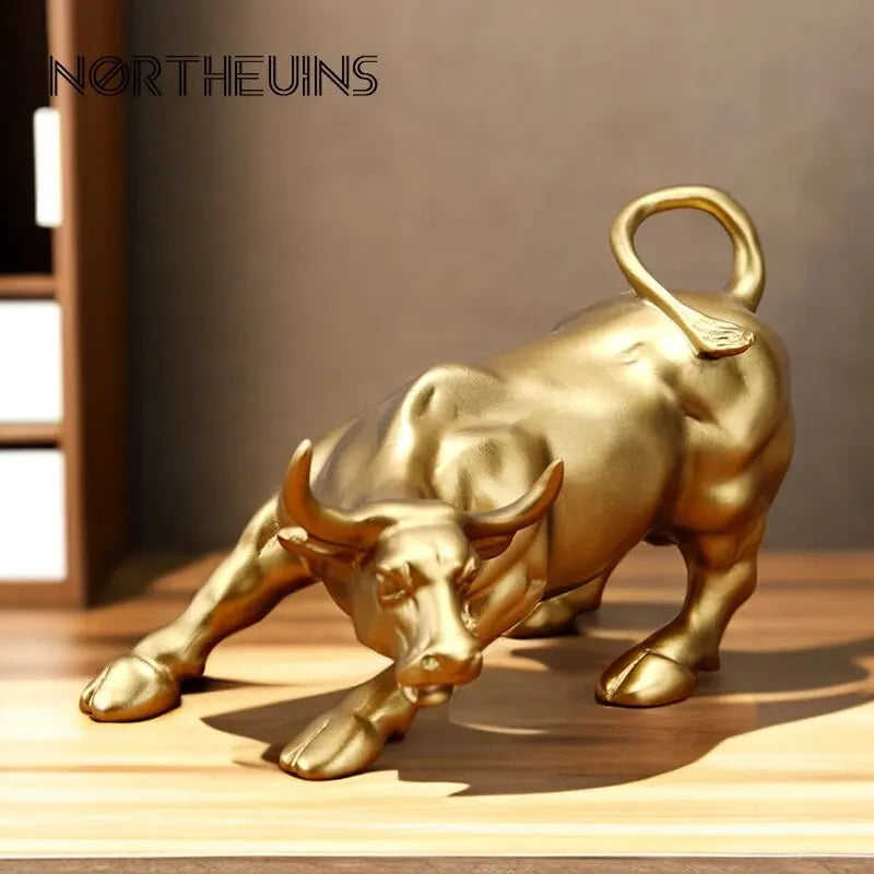 NORTHEUINS Resin Bull Statue Decor