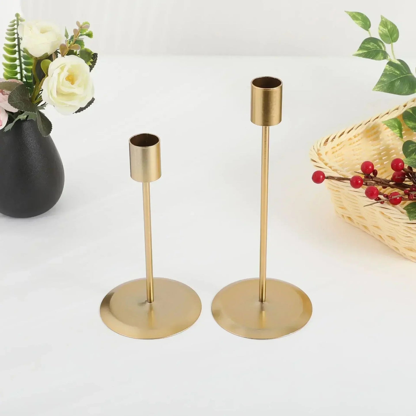 Nordic Iron Candleholder for Romance