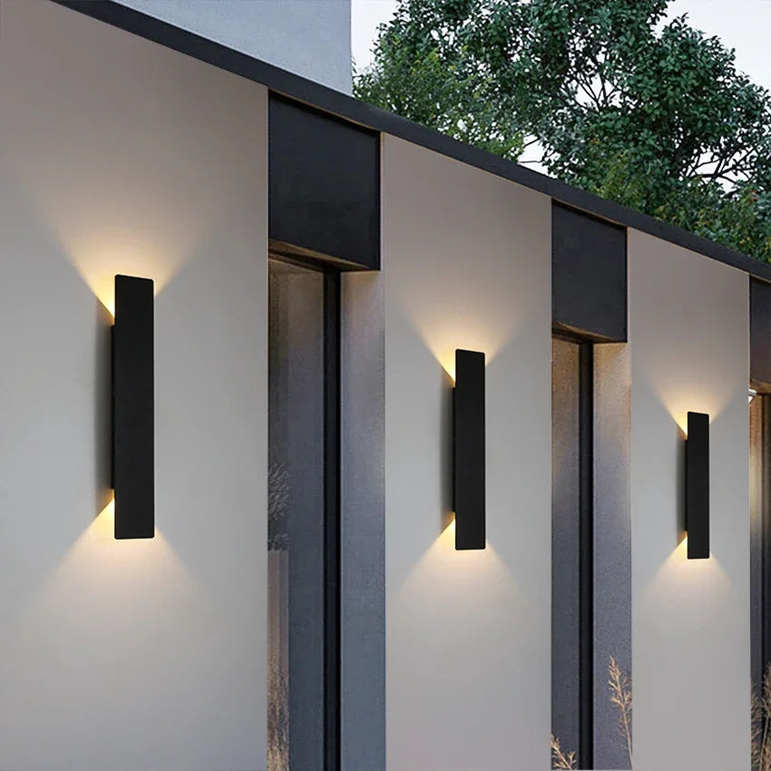 Pumous Black LED Outdoor Wall Lamp