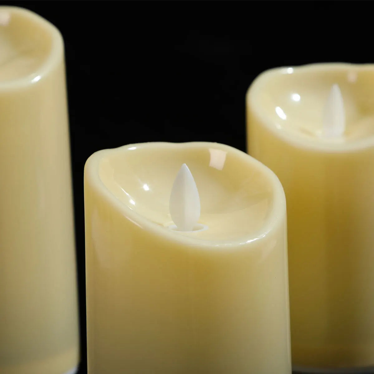 Rechargeable LED Moving Wick Candles