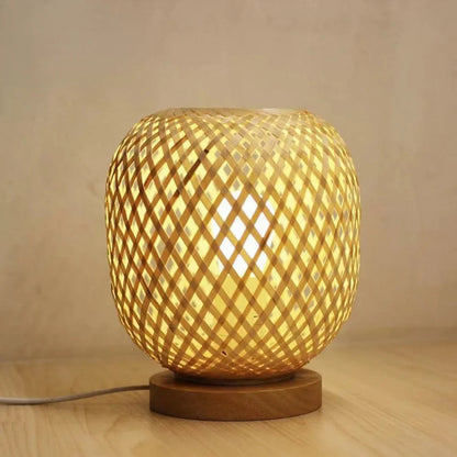 Retro Bamboo Weaving Table Lamp