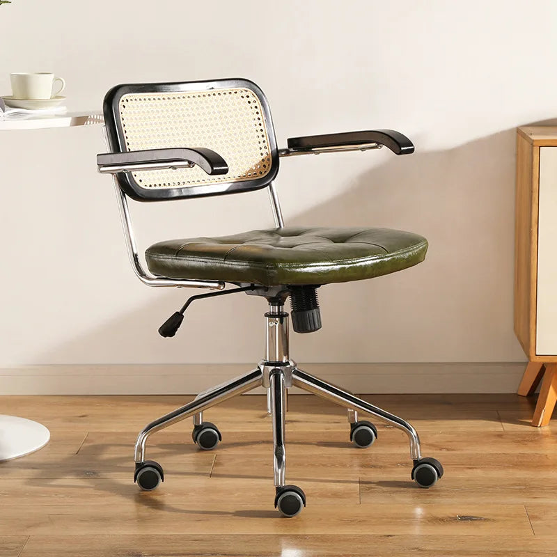 Retro Rattan Office Chair - Comfortable & Stylish