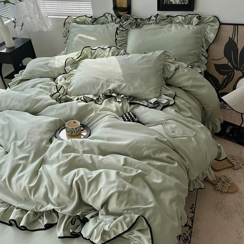 طقم أغطية سرير DecorBites™ Cooling Silky Ruffled مقاس 180×220 - 4 قطع ملاءة ناعمة وملائمة