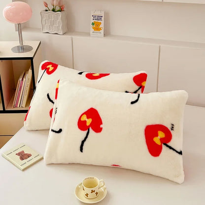 Funda de almohada DecorBites™ Cozy Winter Plush: Decoración suave para el hogar en terciopelo de leche con estampado nórdico