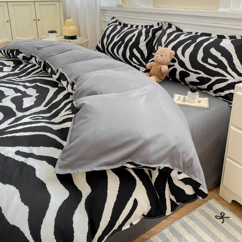 DecorBites™ Checkerboard Pattern Duvet Cover Set - Stylish and Cozy Bedding Kit for Bedroom