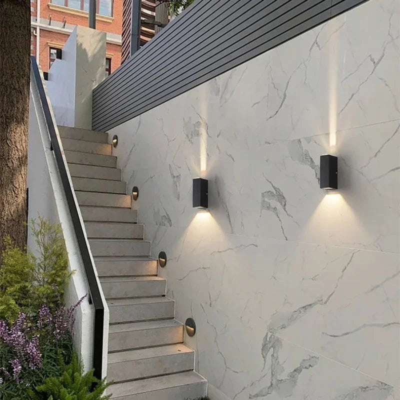 مصباح حائطي مقاوم للماء مصنوع من الألومنيوم من DecorBites™: إضاءة داخلية وخارجية عالية الطاقة