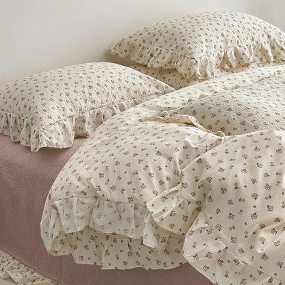 DecorBites™ Korean Floral Lace Duvet Cover: Luxury Soft Quilt for Queen King, Breathable Home Decor