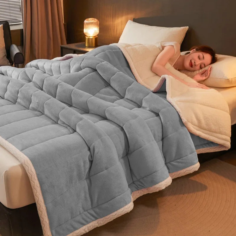 بطانية شتوية مريحة من الصوف المرجاني بثلاث طبقات من DecorBites™ - لحاف سرير ناعم ودافئ