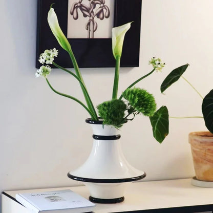 DecorBites™ Jarrón de cerámica con rayas geométricas blancas y negras para decoración del hogar y arreglos florales