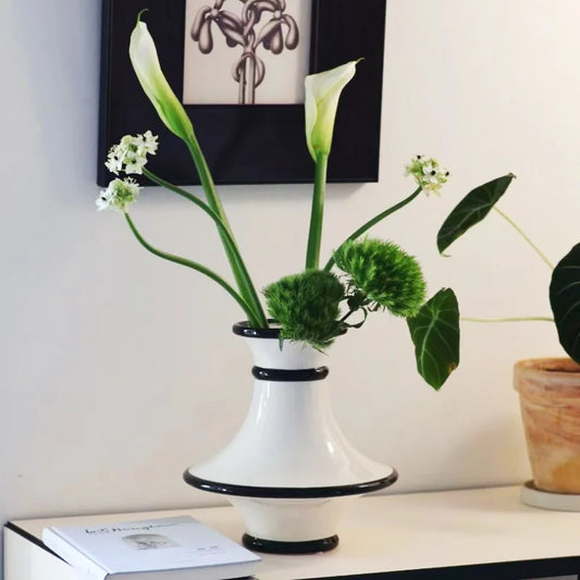 DecorBites™ Jarrón de cerámica con rayas geométricas blancas y negras para decoración del hogar y arreglos florales