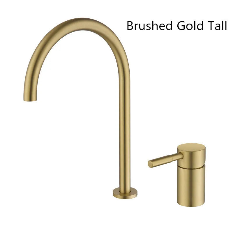 صنبور حوض الحمام الأسود DecorBites™: صنبور حوض حمام ذو فتحتين باللون الذهبي المصقول مع فوهة دوارة