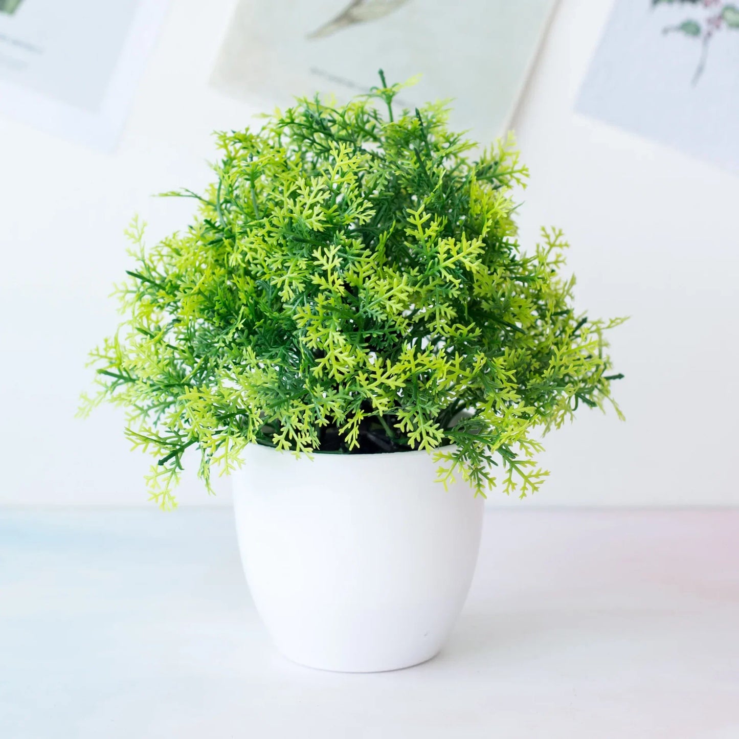 DecorBites™ Mini Planta Artificial Bonsái, Planta Verde Simulada en Maceta para Escritorio