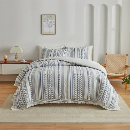 Decobites Striped Furball Double Duvet Cover Set: King/Queen Size Bedding with Tassels