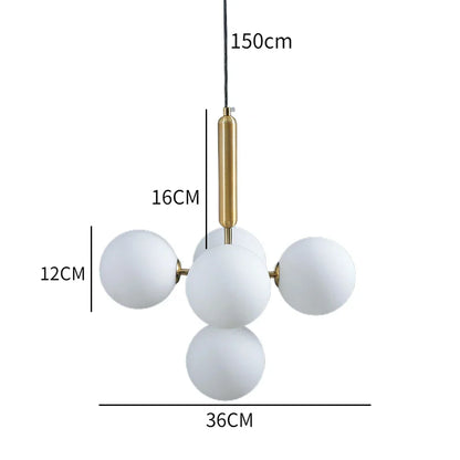 Lámpara de techo tipo candelabro con bolas de cristal dorado DecorBites™ para una decoración elegante del hogar