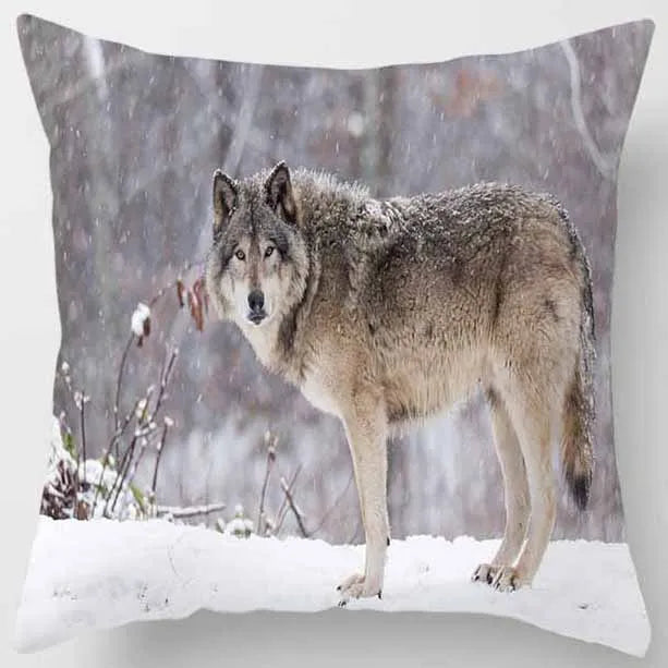 Funda de almohada DecorBites™ con diseño de tigre y león del mundo animal para una decoración adorable en el sofá o la sala de estar.