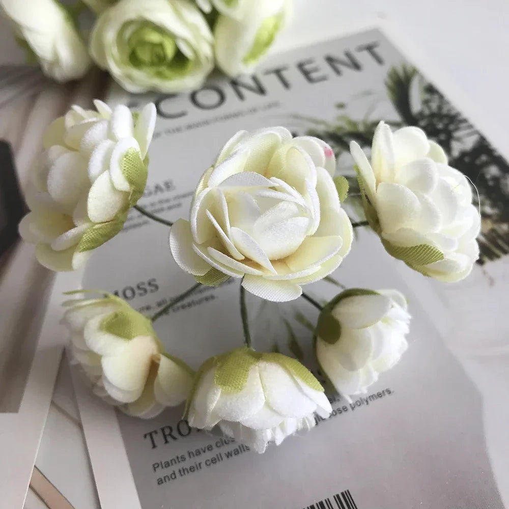 DecorBites™ Ramo de bayas y estambres de flor de cerezo color marfil para decoración navideña y de bodas DIY