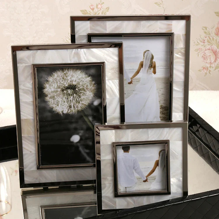 Decorbites™ Marco de Fotos Golden Shell para Retrato Familiar en Decoración de Mesa de Noche