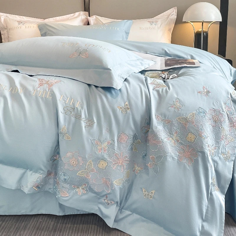 Decobites Luxury Butterfly Flowers Embroidery White/Pink Bedding Set