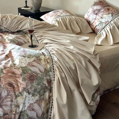 Decobites Vintage Floral Bedding Set with Ruffles in Egyptian Cotton, Romantic Oil Painting Style