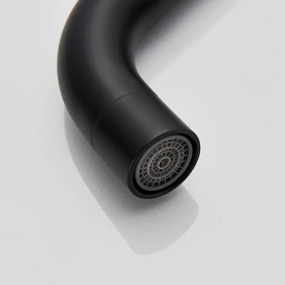 صنبور حوض ديكوربايتس™ أسود اللون، صنبور حوض مطبخ قصير دوار، بارد وساخن