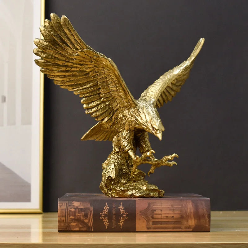 Escultura de Resina Águila Real Dorada™ Decorbites Decoración para el Hogar Figura de Halcón